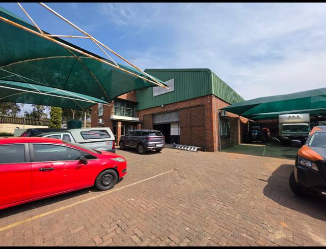 800M² WAREHOUSE FOR SALE IN FLORIDA